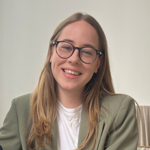 MeganWorochCirclePhoto